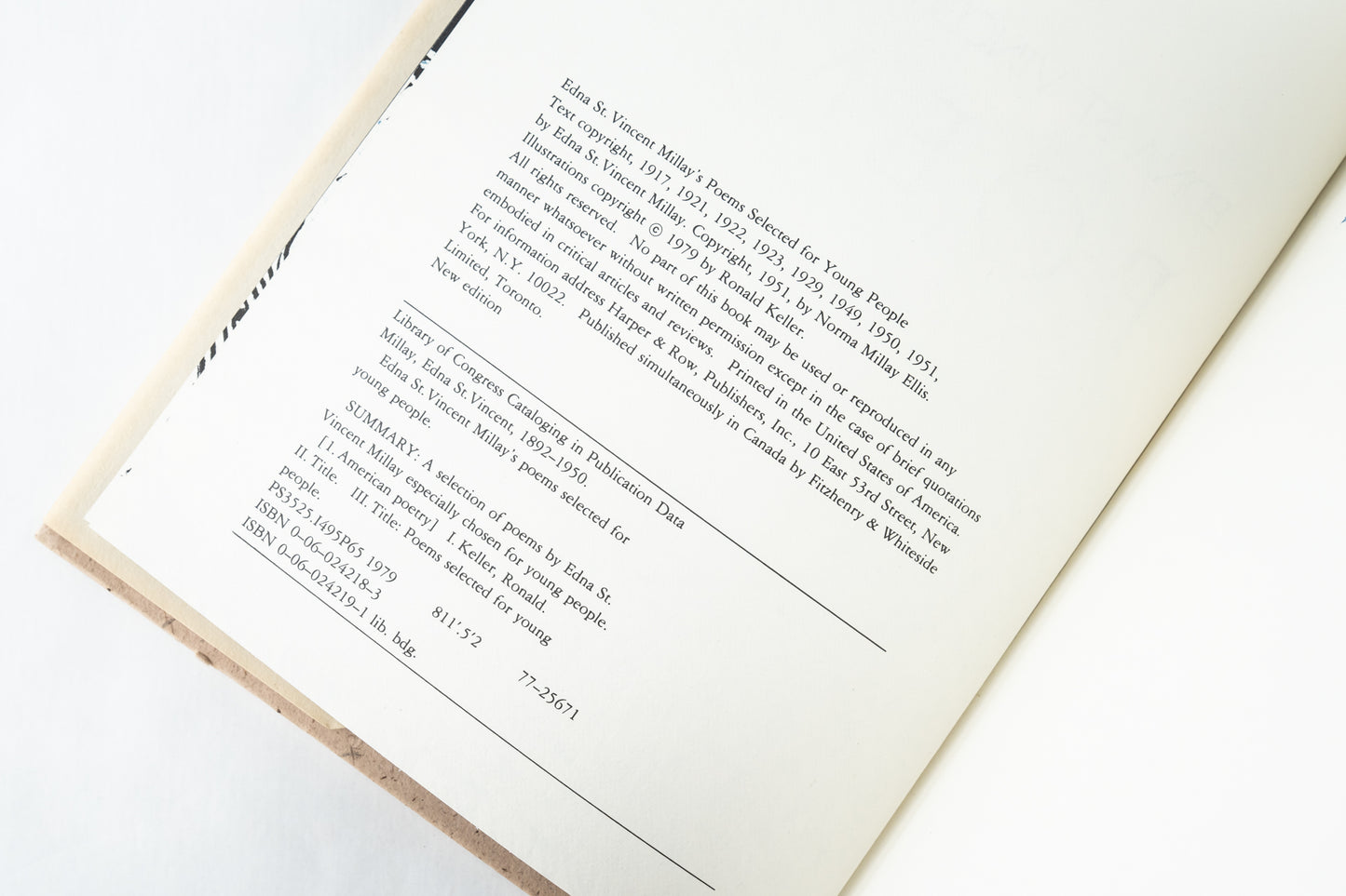 Edna St. Vincent Millay's Poems: Selected for Young People