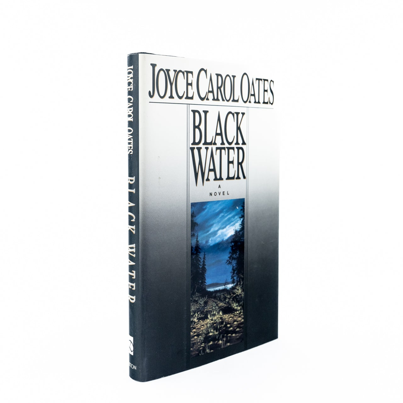 Portada 1:1 — Black Water