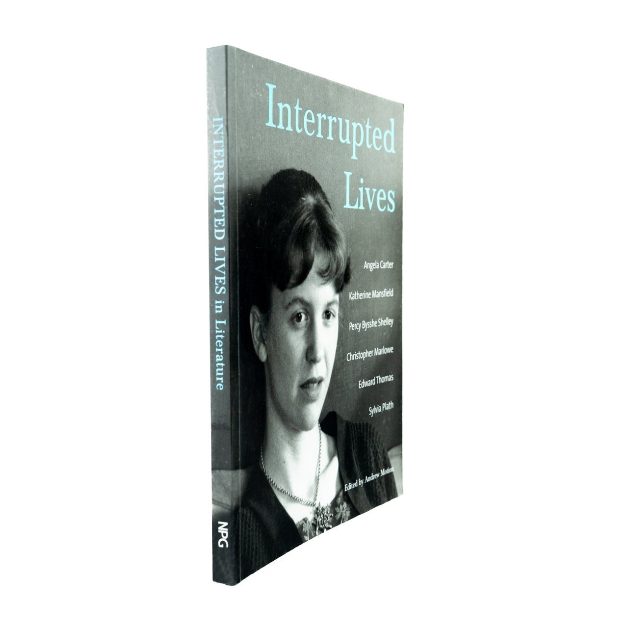 Portada 1:1 — Interrupted Lives