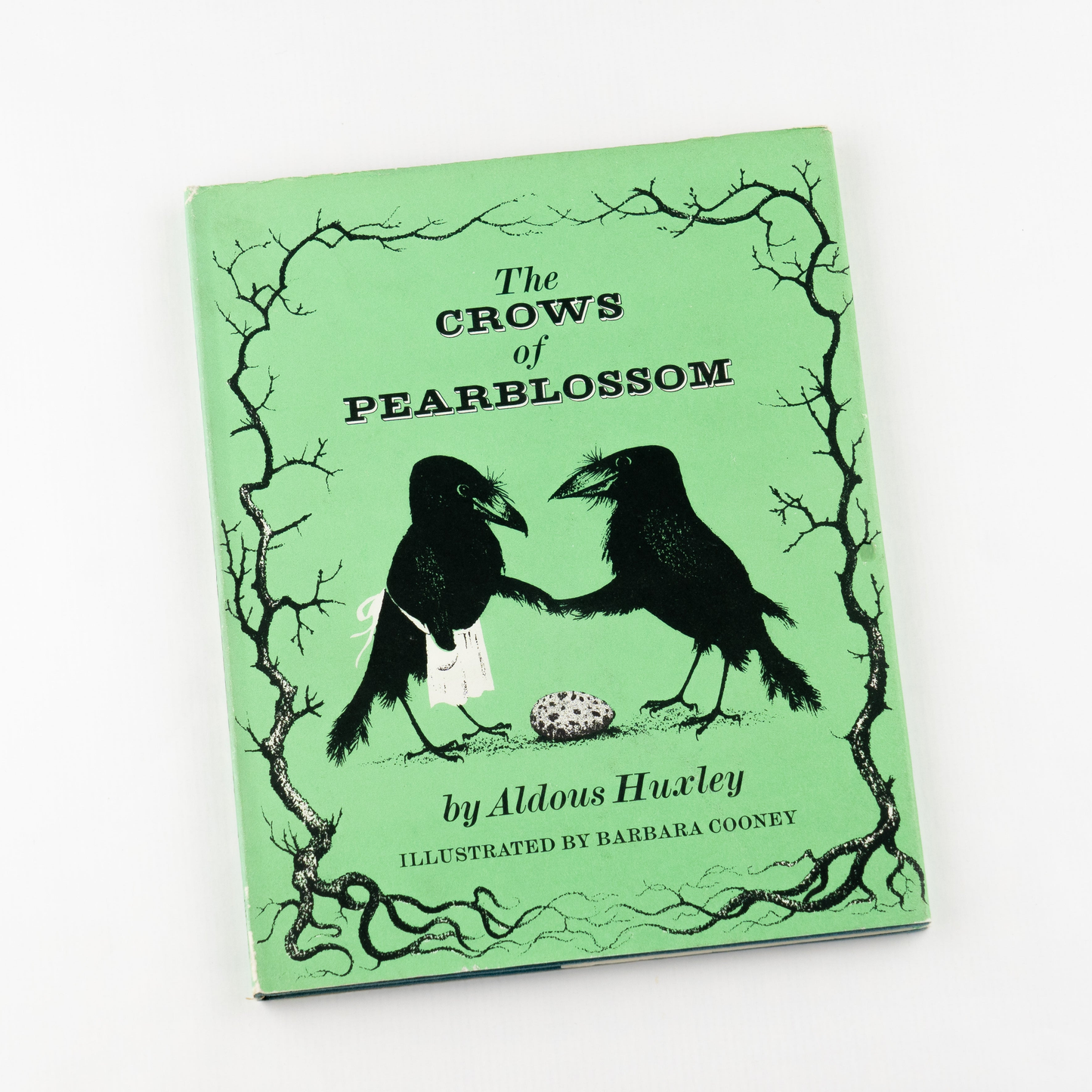Portada 1:1 — The Crows of Pearlblossom, illustrated by Barbara Cooney