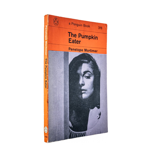 Portada 1:1 — The Pumpkin Eater